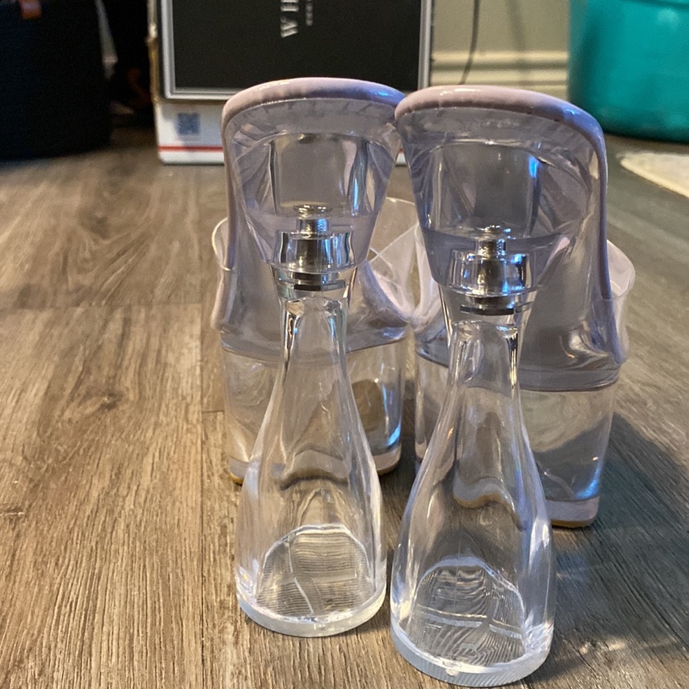 Clear platforms - Picture 2 of 4